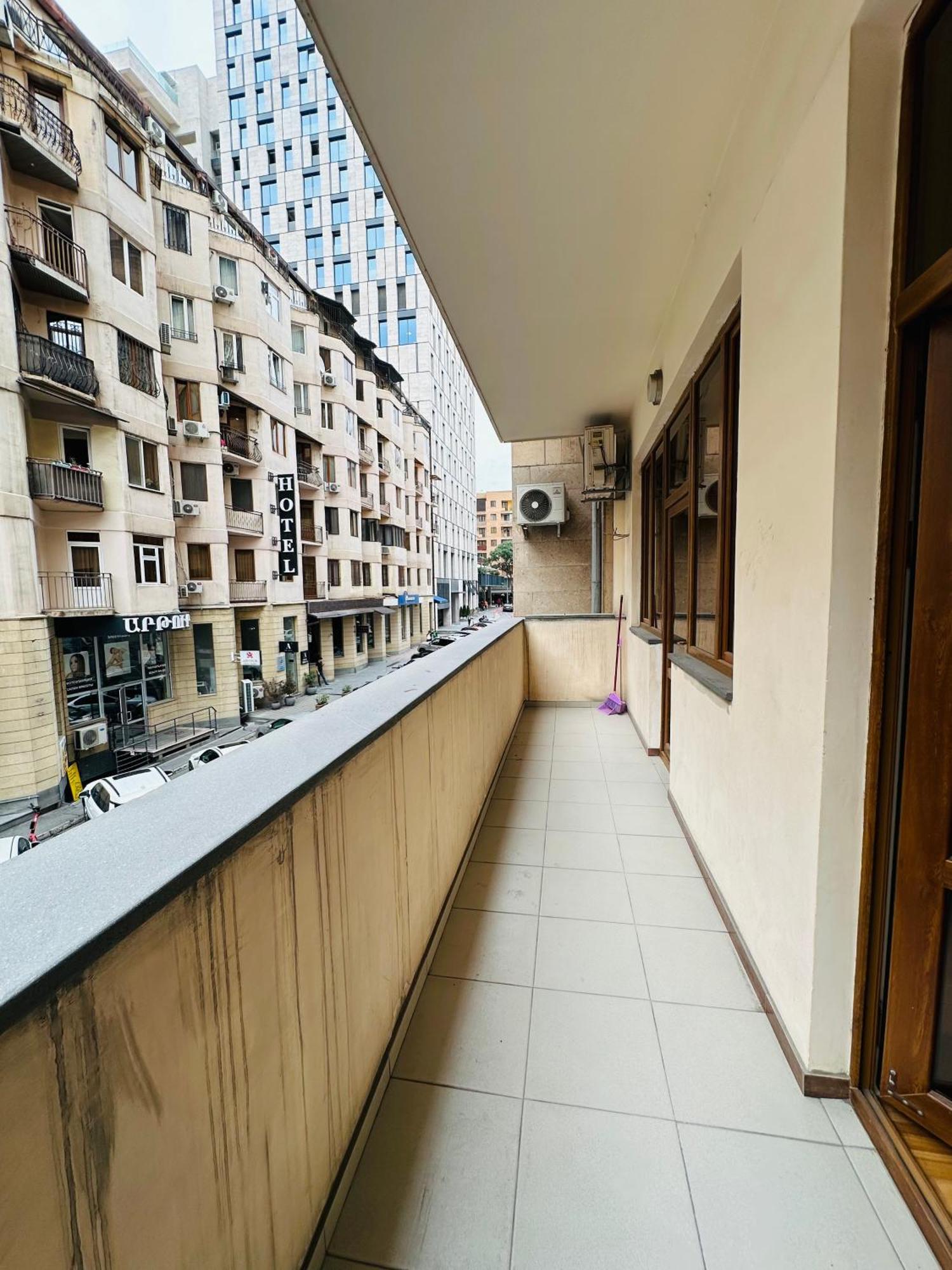 Sakharov Residence, Small Center Yerevan Bagian luar foto